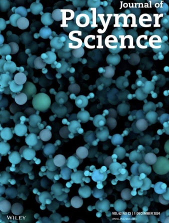 Isotactic polypropylene produced by rac/meso mixtures of hafnocene complexes through selective rac activation